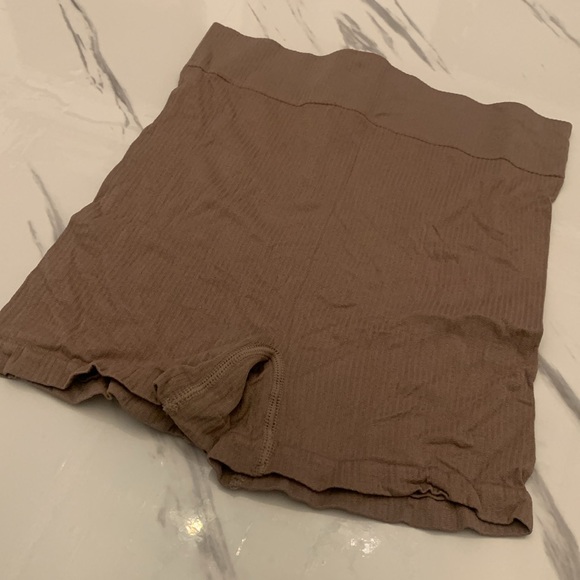 SKIMS Pants - Skims Ribbed Shorts